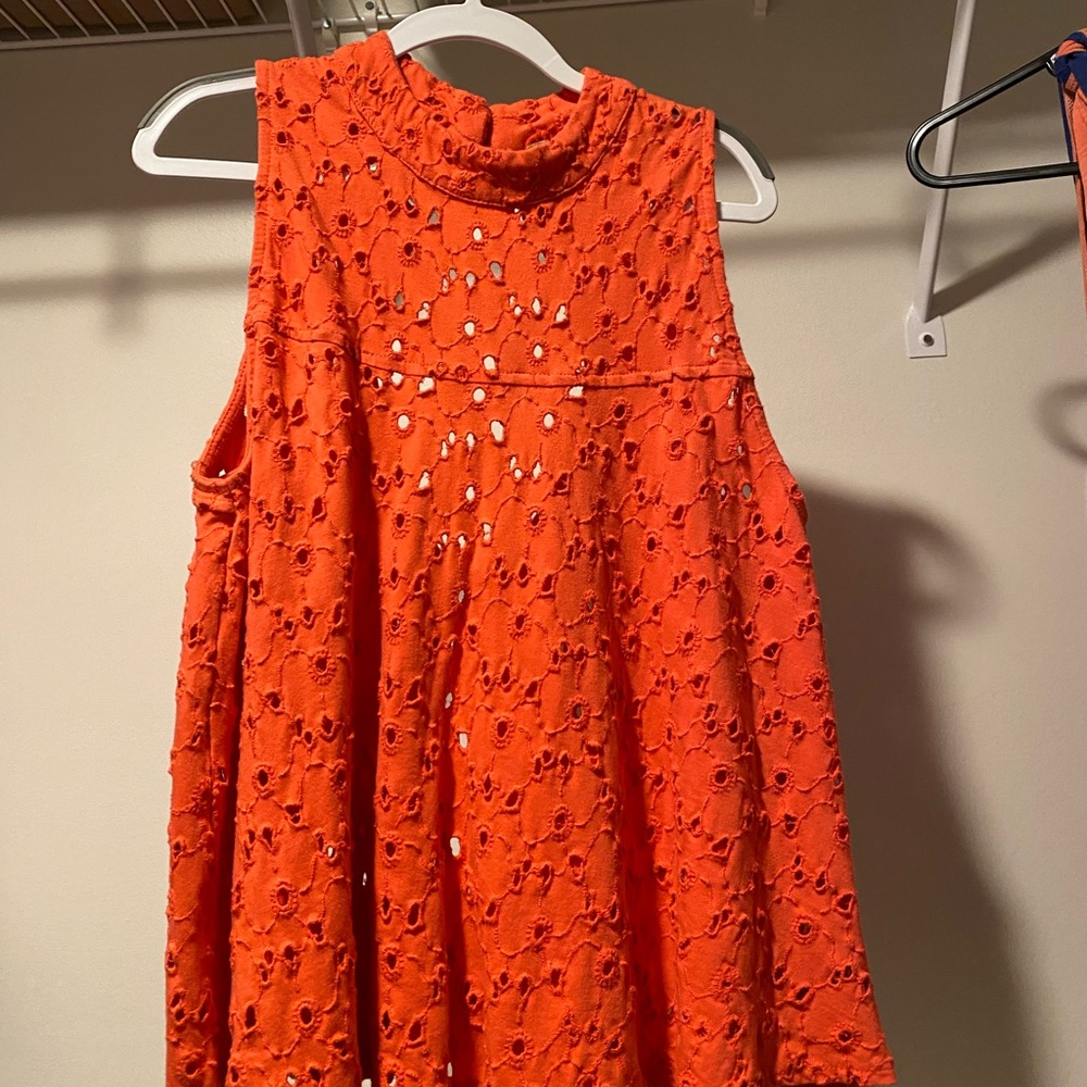 Free people orange tank!! Size small